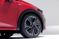 ルノー『クリオ』新型、コンチネンタル「エココンタクト7」純正装着 画像