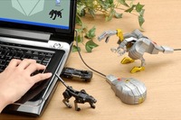 USBメモリ&マウスのトランスフォーマー…実際に使える! 画像