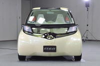 【東京モーターショー09】トヨタ FT-EV II は近距離移動用小型モビリティ 画像