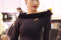 【ソウルショー2002写真蔵】コンパニオンはあっちを見ても、こっちを見ても韓国美女が勢ぞろい 画像