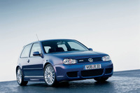 『ゴルフ』の最強スポーツモデル「R32」を日本導入 画像