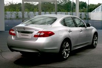 【東京モーターショー09】日産フーガはネコ科の動物 画像