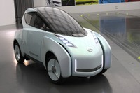 【東京モーターショー09】日産 ランドグライダー がリーンする理由 画像