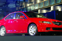 【デトロイトショー2003速報】アキュラ『TSX』…ホンダ『アコード』があちらとこちらで 画像