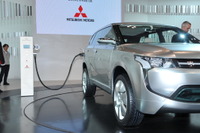 【新聞ウォッチ】自動車の将来像を占う「次世代車戦略研究会」発足 画像