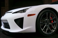 【東京モーターショー09】レクサス LFA …国内割当165台の受注状況 画像