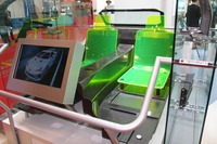 【東京モーターショー09】会場内にはレクサス LFA がいっぱい? 画像
