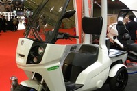 【東京モーターショー09】ADIVA、急速充電を実現したEVスクーター 画像