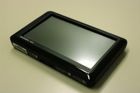 【GARMIN nuvi1480 インプレ】シンプルな車載マウントでカンタン取り付け 画像