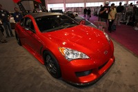 【SEMA 09】ヒュンダイ ジェネシスクーペ のミッドシップ仕様 画像
