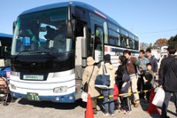 洗車を車内で体験! バスまつり 11月29日 画像