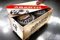 アバルト チンクエチェント 用パーツキットを発売 画像