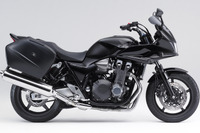 ホンダ CB1300 シリーズにロングツーリングモデル 画像
