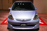 「フィット対カローラ」2003年1ラウンドの結果---1月の車名別販売ランキング 画像