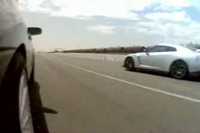 ［動画］GT‐R vs シェルビー・マスタング…勝つのはどっちだ!? 画像