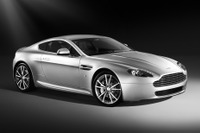 アストンマーチン V8ヴァンテージ、2010年モデル登場 画像