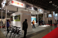 【サイクルモード09】ヤマハ、2WD電動アシスト自転車を出品 画像