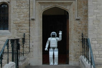ホンダ ASIMO、英ウインザー城を訪問 画像