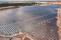 スペインのメガソーラー発電所が稼動　京セラが太陽電池を納入 画像