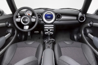 【アウディ A1 日本発表】ライバル MINI に対する優位点は 画像