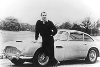 【ボンドカー写真蔵】『DB5』&amp;『エスプリ』---死ぬのはもったいない 画像