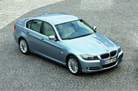 BMW 3シリーズセダン、2010年モデルを発表…環境性能アップ 画像