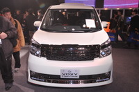 【東京オートサロン10ライブラリー】トヨタ ヴォクシー Gスポーツ 画像