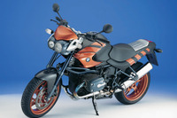 BMW『Rシリーズ』---ストリートスタイル「ロックスター」追加 画像