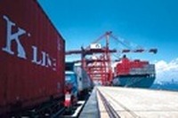 川崎汽船など、国際航路で減速運行 画像