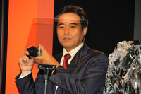 PMA2010…ソニーの動画対応一眼カメラ 画像