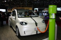 【ジュネーブモーターショー10】フィンランドの小型EV…ポルシェ生産のノウハウ結実 画像