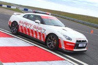 日産 GT-R、セーフティカーに指名…英スーパーバイク選手権 画像