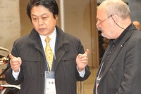 【東京モーターサイクルショー10】民主党二輪車ユーザー議連が視察 画像