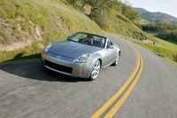 【ニューヨークショー2003写真蔵】日産『フェアレディZ/350Zロードスター』…もっと見る! 画像
