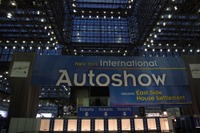 【ニューヨークモーターショー10】新たな高級車像を提示できるか 画像