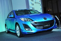 乗用車世帯保有率が減少、クルマ離れを裏づけ…自工会調査 画像