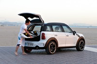 MINI クロスオーバー、日本発売は来春…公式発表 画像