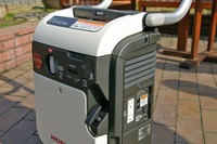 ホンダ ガスパワー発電機：未来的でモダンなデザイン 画像