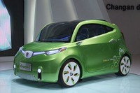 【北京モーターショー10】長安汽車、充電時間10分のEVを発表 画像