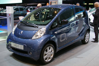 三菱とPSA、小型商用車のEV化で合意…2012年生産開始へ 画像