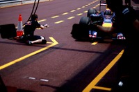 ウェーバー、ピットレーンのスピード違反で罰金…モナコGP 画像