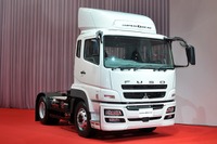 【エコカーワールド10】三菱ふそう、ポスト新長期規制適合車など出展 画像