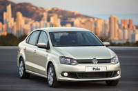 VW ポロ に4ドアセダン---ロシア 画像
