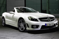 ベストパフォーマンスエンジン2010…メルセデスAMG63シリーズが2年連続受賞 画像
