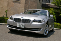 【BMW 5シリーズ 試乗】大柄だけど軽快なフットワーク…松下宏 画像