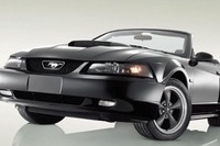フォード、『マスタング』に創業100周年記念車を設定 画像