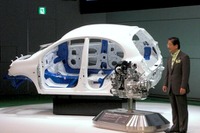 【日産 マーチ 新型発表】志賀COO、現地調達で「2~3割のコスト削減」 画像
