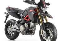 アプリリア ドルソデューロ750ファクトリー 日本登場 画像