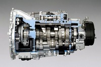 三菱ふそう、商用車用デュアルクラッチを開発…燃費を低減 画像