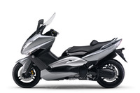 ヤマハ XP500 TMAX に新色 画像